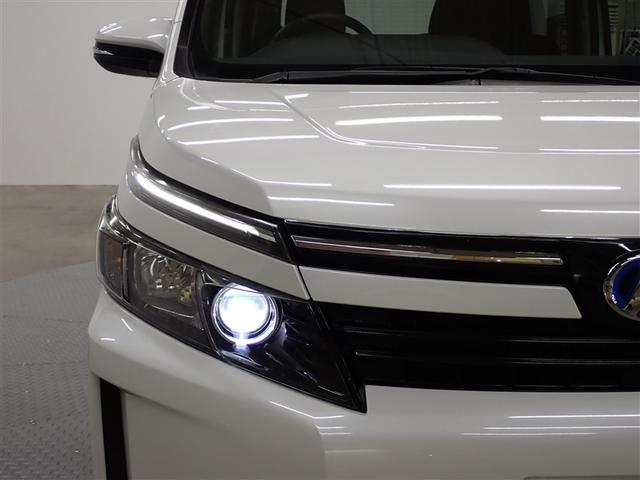 ヴォクシー ハイブリッドＶ　フルセグ　メモリーナビ　ＤＶＤ再生　バックカメラ　ＥＴＣ　両側電動スライド　ＬＥＤヘッドランプ　乗車定員７人　３列シート　記録簿（9枚目）