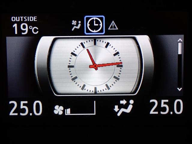 ヴォクシー ハイブリッドＶ　フルセグ　メモリーナビ　ＤＶＤ再生　バックカメラ　ＥＴＣ　両側電動スライド　ＬＥＤヘッドランプ　乗車定員７人　３列シート　記録簿（19枚目）