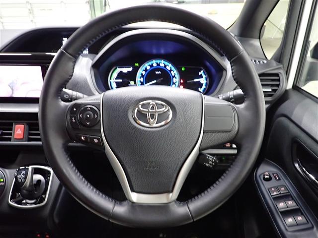 ヴォクシー ハイブリッドＶ　フルセグ　メモリーナビ　ＤＶＤ再生　バックカメラ　ＥＴＣ　両側電動スライド　ＬＥＤヘッドランプ　乗車定員７人　３列シート　記録簿（27枚目）