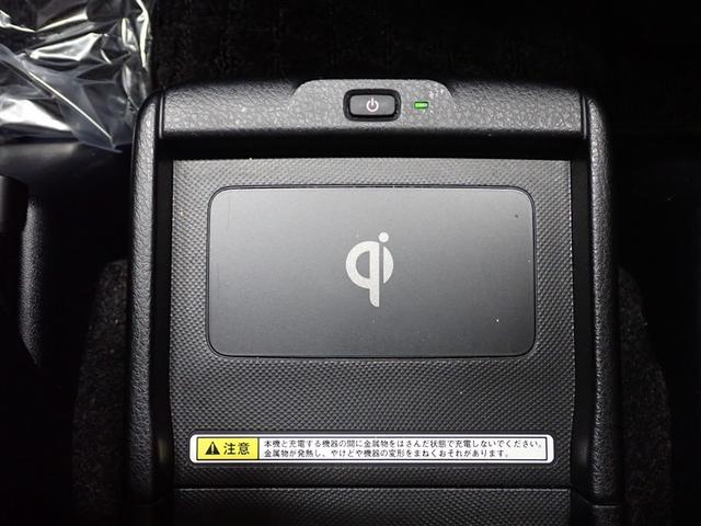 ヴォクシー ハイブリッドＶ　フルセグ　メモリーナビ　ＤＶＤ再生　バックカメラ　ＥＴＣ　両側電動スライド　ＬＥＤヘッドランプ　乗車定員７人　３列シート　記録簿（34枚目）