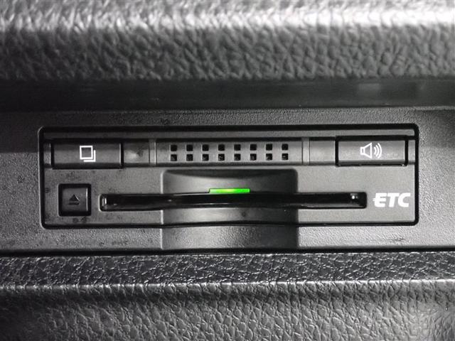 ヴォクシー ハイブリッドＶ　フルセグ　メモリーナビ　ＤＶＤ再生　バックカメラ　ＥＴＣ　両側電動スライド　ＬＥＤヘッドランプ　乗車定員７人　３列シート　記録簿（36枚目）