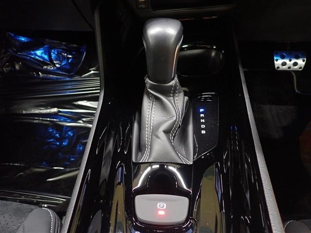 Ｃ－ＨＲ Ｓ　ＧＲスポーツ　フルセグ　メモリーナビ　バックカメラ　衝突被害軽減システム　ＥＴＣ　ＬＥＤヘッドランプ　記録簿（29枚目）