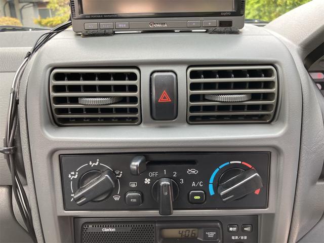 ミニカ ライラ　社外ナビ地デジＴＶ　走行５７４０７ｋｍ　車検令和９年２月　オートマ車　エアコン　パワーステアリング　ＡＢＳ付（7枚目）