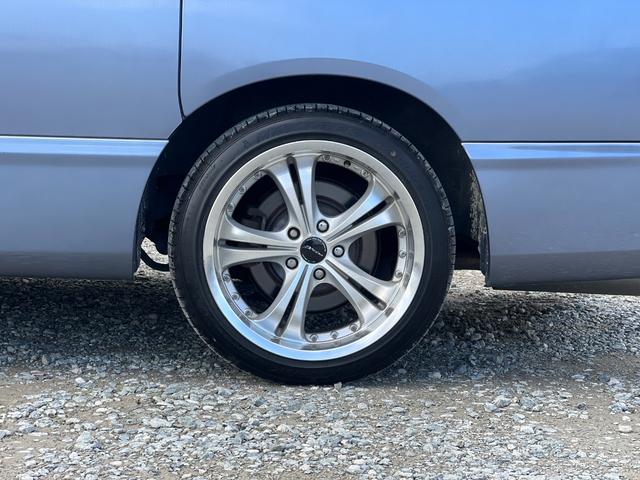 エルグランド ハイウェイスター 左側パワースライドドア TV視聴 社外アルミホイール スマートキー ディスチャージヘッドライト ETC(23枚目)