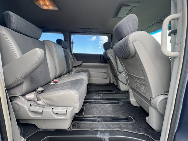 エルグランド ハイウェイスター 左側パワースライドドア TV視聴 社外アルミホイール スマートキー ディスチャージヘッドライト ETC(28枚目)