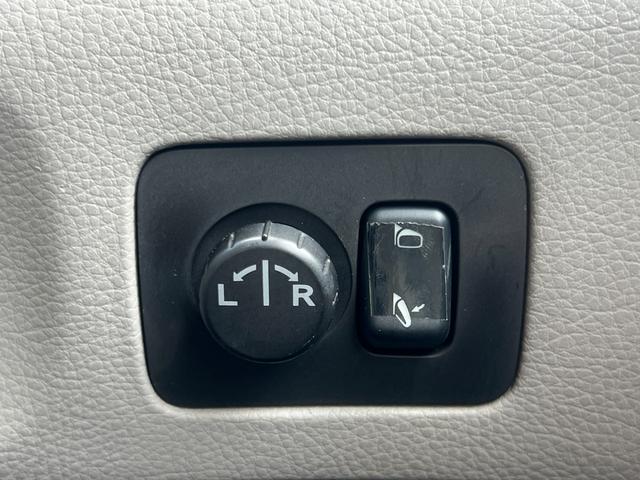 エルグランド ハイウェイスター 左側パワースライドドア TV視聴 社外アルミホイール スマートキー ディスチャージヘッドライト ETC(42枚目)