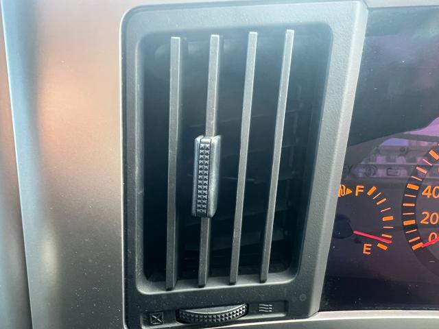 エルグランド ハイウェイスター 左側パワースライドドア TV視聴 社外アルミホイール スマートキー ディスチャージヘッドライト ETC(50枚目)