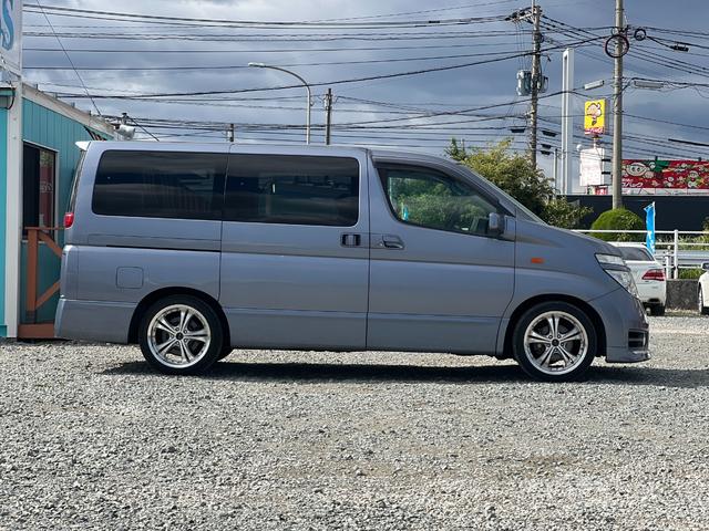 エルグランド ハイウェイスター 左側パワースライドドア TV視聴 社外アルミホイール スマートキー ディスチャージヘッドライト ETC(58枚目)