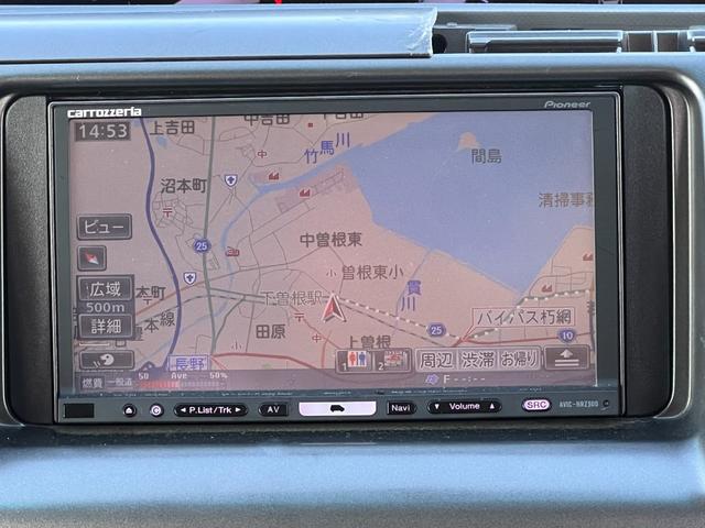 【ＨＤＤナビ】こちらのお車はＨＤＤナビを装備しております。高性能なナビ機能の他、ＣＤ再生や自動録音、ＤＶＤビデオ、地デジ視聴も可能にできます。ドライブ中の楽しみが増え、便利で多彩な機能です。