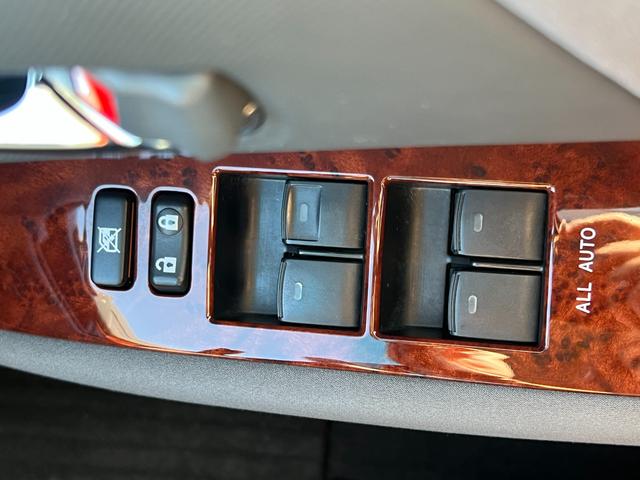 【お支払方法】現金の他、クレジット決済、電子マネー決済、各種オートローンも取り扱いがございます。頭金なしでもご利用頂けますし、遠方のお客様もご利用可能でございます。