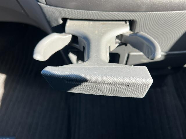 【機関系】すべてのお車をしっかりと車両チェック、点検を全車実施しております。室内電装品やエアコン機能はもちろんですが、トランスミッションやエンジンの内部状態など機関系もしっかりとチェック済みです。