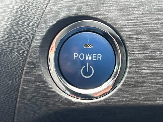 �y�v�b�V���X�^�[�g�����ԁz���������Ă��邾���ŁA�����^�b�`�ŃG���W���n�����ł���D����̂ł��B�킴�킴�����o����Ԃ������Ȃ�A��x�g���Ǝ�����Ȃ���ϕ֗��ȋ@�\�ł��B