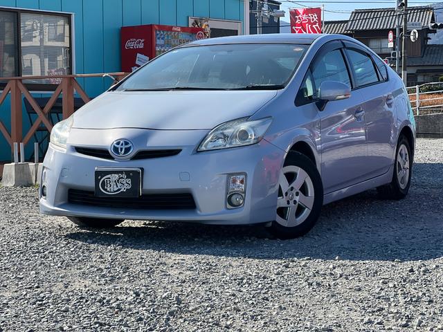 プリウス Ｓ　サンルーフ　ハイブリッドカー　アイドリングストップ　ナビ　ワンセグＴＶ　スマートキー　ＥＴＣ（6枚目）