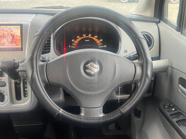 ワゴンＲ ＦＸ　ナビ　地デジＴＶ　Ｂｌｕｅｔｏｏｔｈ接続　エコ　キーレスエントリー　アルミホイール（3枚目）