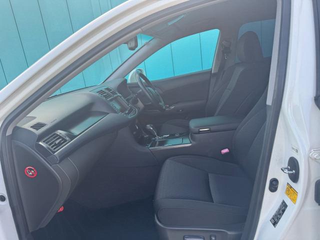 クラウン ３．５アスリート　純正ナビ　地デジＴＶ　バックカメラ　ＥＴＣ　クルーズコントロール　純正１８インチアルミホイール　パワーシート　スマートキー　電動チルトハンドル（6枚目）