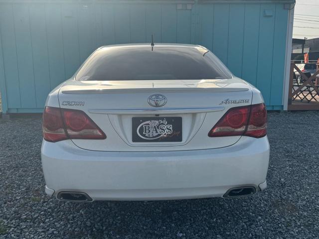 クラウン ３．５アスリート　純正ナビ　地デジＴＶ　バックカメラ　ＥＴＣ　クルーズコントロール　純正１８インチアルミホイール　パワーシート　スマートキー　電動チルトハンドル（12枚目）