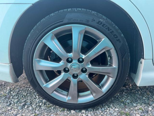 クラウン ３．５アスリート　純正ナビ　地デジＴＶ　バックカメラ　ＥＴＣ　クルーズコントロール　純正１８インチアルミホイール　パワーシート　スマートキー　電動チルトハンドル（19枚目）