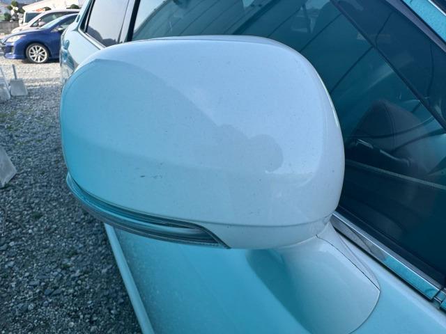 クラウン ３．５アスリート　純正ナビ　地デジＴＶ　バックカメラ　ＥＴＣ　クルーズコントロール　純正１８インチアルミホイール　パワーシート　スマートキー　電動チルトハンドル（32枚目）