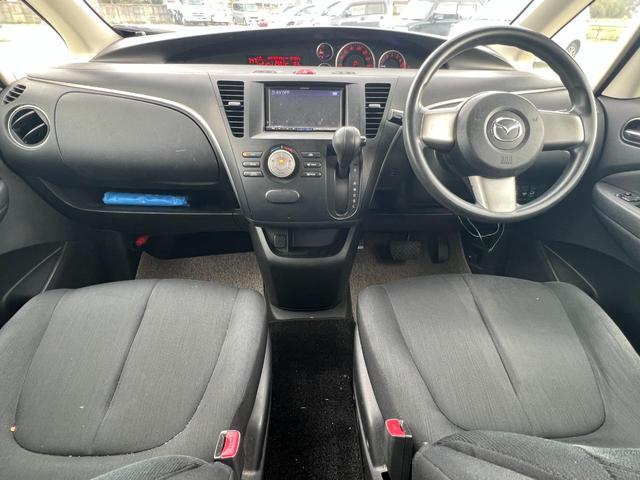 �y�N���[�j���O�ς݁z���X�ł͎ԓ��N���[�j���O����p�@�ނɂĂ�������Ǝ��{���Ă���܂��B�ԓ���Ԃ̓h���C�o�[�ɂƂ��čŏd�v�ȃ|�C���g�Ƃ��čl���Ă���A���S�E���S�E���K�ȃJ�[���C�t������Ēv���Ă���܂��B