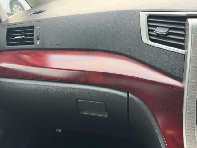 �y�I�[�g�G�A�R�������ԁz�I�[�g�@�\�ɂ��邱�ƂŁA�v�������x�╗�����╗�ʂ������������Ă����֗��ȋ@�\�ł��B�����ڂ��X�^�C���b�V���ł������ȃf�U�C���ƂȂ��Ă���܂��B