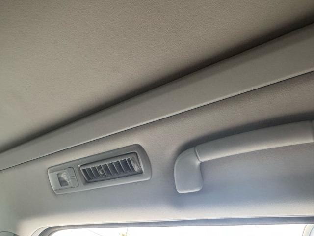 �y�N���[�j���O�ς݁z���X�ł͎ԓ��N���[�j���O����p�@�ނɂĂ�������Ǝ��{���Ă���܂��B�ԓ���Ԃ̓h���C�o�[�ɂƂ��čŏd�v�ȃ|�C���g�Ƃ��čl���Ă���A���S�E���S�E���K�ȃJ�[���C�t������Ēv���Ă���܂��B