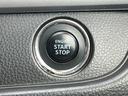 【プッシュスタート装備車】鍵を持っているだけで、ワンタッチでエンジン始動ができる優れものです。わざわざ鍵を出す手間も無くなり、一度使うと手放せない大変便利な機能です。
