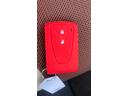 【スマートキー装備車】スマートキーをお持ちになっておりましたら、両手が塞がっていてもドアの開閉も可能です。