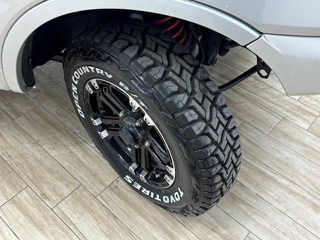 ジムニー ＸＣ　禁煙　ＯＢＤチェック済み　ＣＤ　１６インチアルミホイールＡＷ　リフトアップ　Ｒ／Ｔタイヤ　フォグランプ　４ＷＤ　ルーフレール　キーレスエントリー　パワーウィンドウ　運転席助手席エアバック（21枚目）