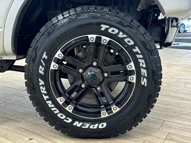 ジムニー ＸＣ　禁煙　ＯＢＤチェック済み　ＣＤ　１６インチアルミホイールＡＷ　リフトアップ　Ｒ／Ｔタイヤ　フォグランプ　４ＷＤ　ルーフレール　キーレスエントリー　パワーウィンドウ　運転席助手席エアバック（24枚目）