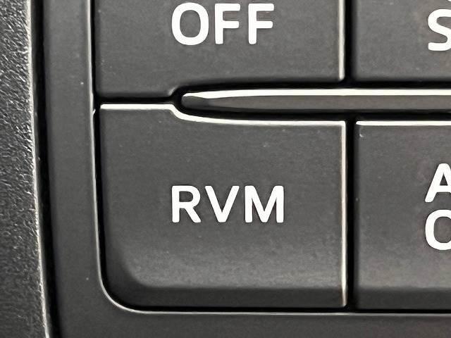 ＸＤ　Ｌパッケージ　禁煙　本革シート　シートＨ　クルコン　純正ＳＤナビ　フルセグＴＶ　バックカメラ　ＥＴＣ　ＲＶＭ　サイドカメラ　オートライト　アイドリングストップ　電動シート　オートエアコン　スマートキー(9枚目)