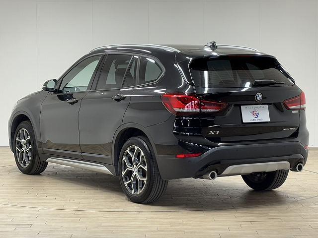 Ｘ１ ｘＤｒｉｖｅ　１８ｄ　ｘライン　禁煙　純正１０．２５インチナビ　ＬＥＤヘッドライト　バックカメラ　パーキングアシスト　ハーフレザー　パワーバックドア　パワーシート　ＥＴＣ　クリアランスソナー　スマートキー　純正１８インチアルミ（31枚目）
