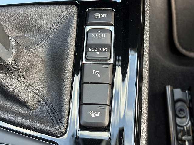 Ｘ１ ｘＤｒｉｖｅ　１８ｄ　ｘライン　禁煙　純正１０．２５インチナビ　ＬＥＤヘッドライト　バックカメラ　パーキングアシスト　ハーフレザー　パワーバックドア　パワーシート　ＥＴＣ　クリアランスソナー　スマートキー　純正１８インチアルミ（54枚目）
