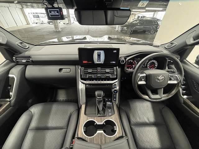TOYOTA LAND CRUISER ZX | 2023 | BLACK | 3100 km | details TOYOTA LAND CRUISER ZX | 2023 | BLACK | 3100 km | details