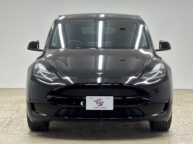 モデルＹ ベースグレード　オートパイロット　ガラスルーフ　ＥＴＣ　本革シート　シートヒーター　サイドカメラ　純正１５インチナビ　バックカメラ　ＬＥＤライト　パワーシート　禁煙　ＡＢＳ　パーキングアシスト　パワーバックドア（70枚目）