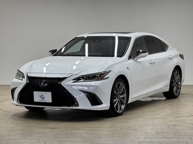 ＥＳ ＥＳ３００ｈ　Ｆスポーツ　サンルーフ　純正１２．３型ナビ　ＢＳＭ　デジタルインナーミラー　赤革シート　レーダークルコン　レーンキープアシスト　パワーバックドア　シートベンチレーション　ステリングヒーター　バックカメラ（15枚目）