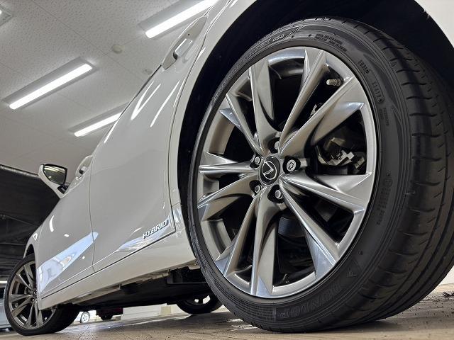ＥＳ ＥＳ３００ｈ　Ｆスポーツ　サンルーフ　純正１２．３型ナビ　ＢＳＭ　デジタルインナーミラー　赤革シート　レーダークルコン　レーンキープアシスト　パワーバックドア　シートベンチレーション　ステリングヒーター　バックカメラ（30枚目）