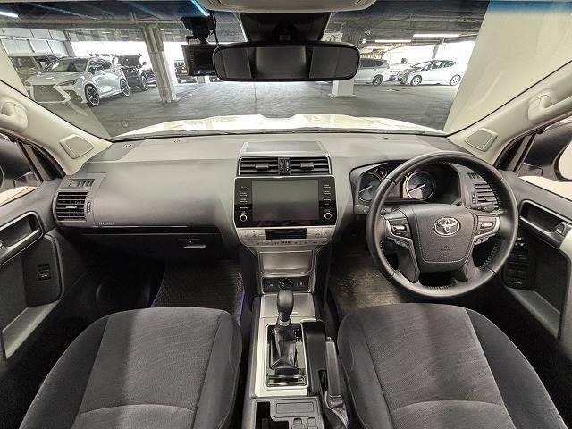 ランドクルーザープラド ＴＸ　ワンオーナー　サンルーフ　純正９型ナビ　全方位カメラ　７人乗り　レーダークルコン　レーンキープアシスト　ＬＥＤヘッドライト　オートハイビーム　地デジ　Ｂｌｕｅｔｏｏｔｈ　ＥＴＣ２．０　スマートキー（2枚目）