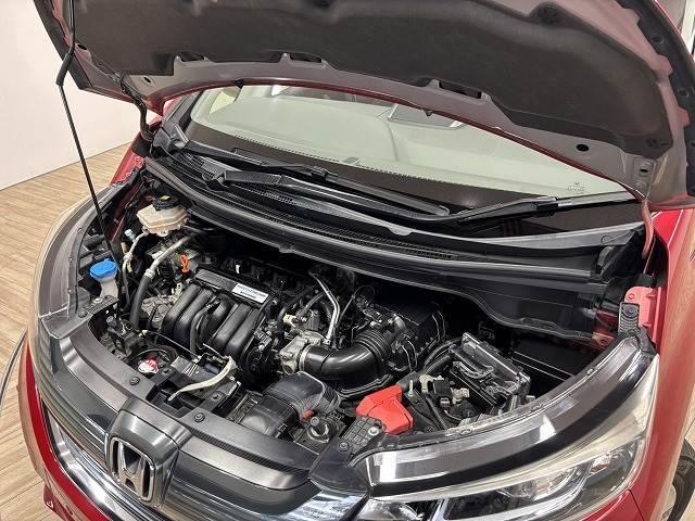 フリードハイブリッド ハイブリッド・Ｇホンダセンシング　後席モニター　純正９型ナビ　追従クルコン　クリアランスソナー　レーンキープアシスト　両側電動スライド　地デジ　Ｂｌｕｅｔｏｏｔｈ　バックカメラ　禁煙　横滑防止　エアバック　メモリーナビ（18枚目）
