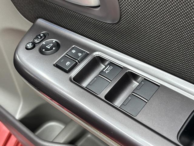 フリードハイブリッド ハイブリッド・Ｇホンダセンシング　後席モニター　純正９型ナビ　追従クルコン　クリアランスソナー　レーンキープアシスト　両側電動スライド　地デジ　Ｂｌｕｅｔｏｏｔｈ　バックカメラ　禁煙　横滑防止　エアバック　メモリーナビ（37枚目）