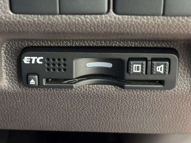 フリードハイブリッド ハイブリッド・Ｇホンダセンシング　後席モニター　純正９型ナビ　追従クルコン　クリアランスソナー　レーンキープアシスト　両側電動スライド　地デジ　Ｂｌｕｅｔｏｏｔｈ　バックカメラ　禁煙　横滑防止　エアバック　メモリーナビ（56枚目）
