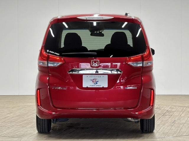 フリードハイブリッド ハイブリッド・Ｇホンダセンシング　後席モニター　純正９型ナビ　追従クルコン　クリアランスソナー　レーンキープアシスト　両側電動スライド　地デジ　Ｂｌｕｅｔｏｏｔｈ　バックカメラ　禁煙　横滑防止　エアバック　メモリーナビ（70枚目）