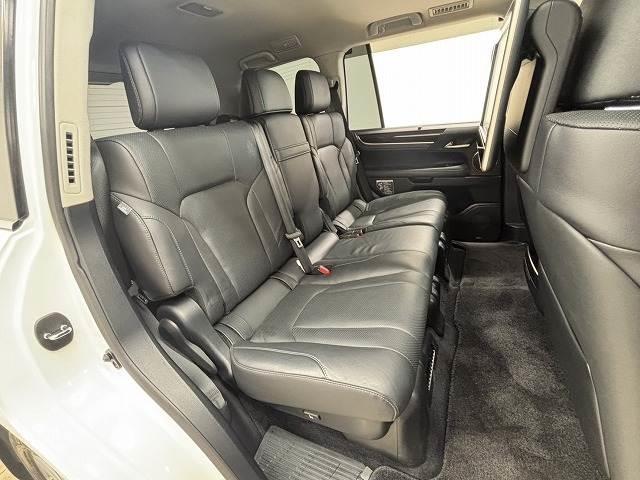 ＬＸ ＬＸ５７０　モデリスタエアロ　マークレビンソン　サンルーフ　クールボックス　後席モニター　黒革　シートベンチレーション　レーダークルコン　パワーバックドア　クリアランスソナー　ＢＳＭ　ＥＴＣ　３列シート（6枚目）