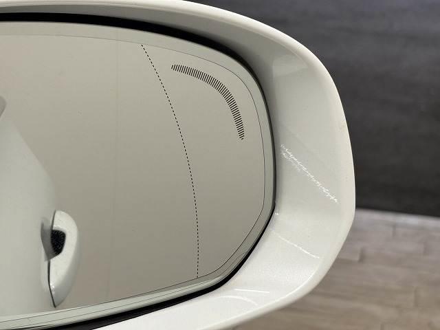 ＸＣ６０ Ｄ４　ＡＷＤ　モーメンタム　ワンオーナー　純正９インチナビ　全周囲カメラ　パワーシート　シートヒーター　パワーバックドア　ＢＳＭ　レーダークルーズコントロール　オートハイビーム　ＥＴＣ　スマートキー　電動格納ミラー（8枚目）