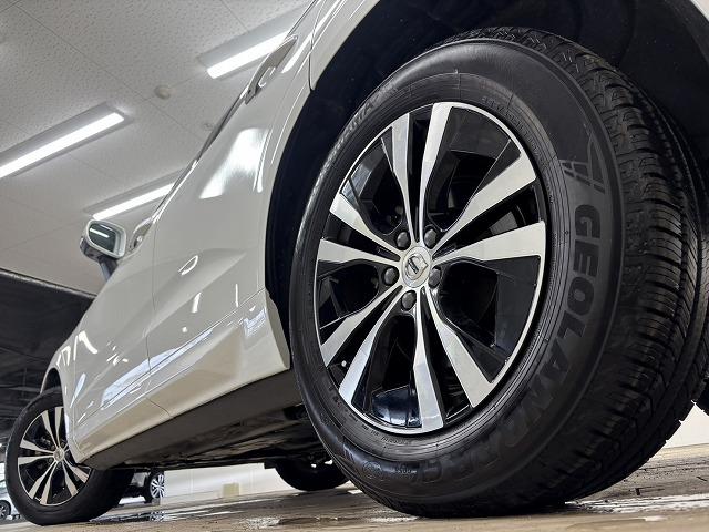 ＸＣ６０ Ｄ４　ＡＷＤ　モーメンタム　ワンオーナー　純正９インチナビ　全周囲カメラ　パワーシート　シートヒーター　パワーバックドア　ＢＳＭ　レーダークルーズコントロール　オートハイビーム　ＥＴＣ　スマートキー　電動格納ミラー（23枚目）