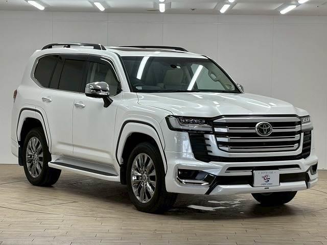 TOYOTA LAND CRUISER ZX | 2023 | PEARL WHITE | 19000 km