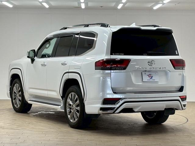 TOYOTA LAND CRUISER ZX | 2023 | PEARL WHITE | 19000 km