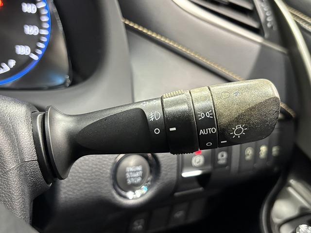 ハリアー ＰＲＯＧＲＥＳＳ　ＪＢＬ　純正９．２型ナビ　追従クルコン　衝突軽減ブレーキ　横滑り防止機能　ＳＤナビ　オートクルーズコントロール　地デジＴＶ　禁煙車　ＥＴＣ車載器　ＬＥＤヘッドランプ　ミュージックプレイヤー接続可（32枚目）