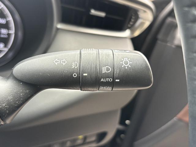 ハリアー Ｚ　純正１２．３型ナビ　ＪＢＬ　モデリスタ　エアロ　黒革シート　盗難防止　運転席パワーシート　地デジ　横滑防止装置　リアビューカメラ　Ｗエアバッグ　キーレス　スマートキ－　サイドエアバッグ　エアコン　禁煙（36枚目）