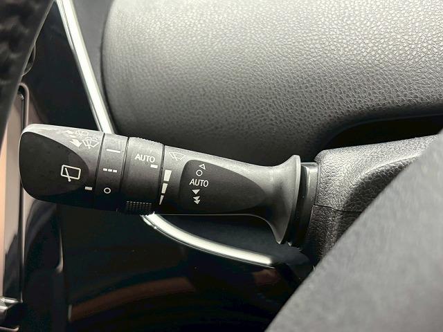 プリウス Ｓ　“Ｓａｆｅｔｙ　Ｐｌｕｓ”　エアロ　純正９型ナビ　オートハイビーム　衝突回避システム　ＳＤナビゲーション　バックモニター　ＬＥＤライト　クルコン　ＥＴＣ装備　スマートキー　ナビＴＶ　イモビライザー　横滑り防止機能　ＰＷ（32枚目）