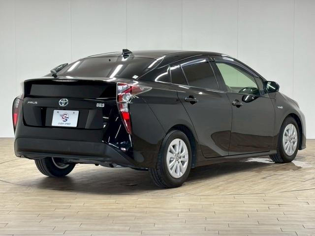 プリウス Ｓ　純正９型ナビ　バックカメラ　衝突軽減ブレーキ　レーダークルーズコントロール　レーンキープアシスト　オートライト　オートハイビーム　ＥＴＣ　地デジ　バックカメラ　Ｂｌｕｅｔｏｏｔｈ　スマートキー（23枚目）
